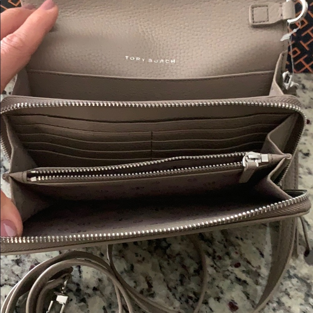 NWT Authentic Tory Burch Thea Wallet Crossbody - Picture 6 of 8